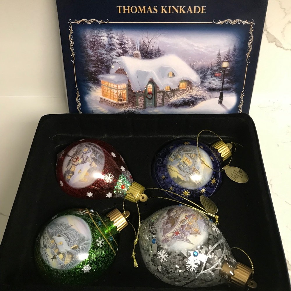 Thomas Kinkade 4 Light up Luminary Christmas Ornaments “Splendour of the Season”